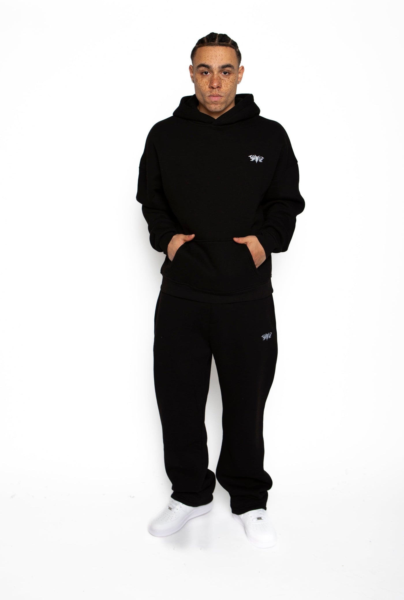 BASIC HOODIE BLACK