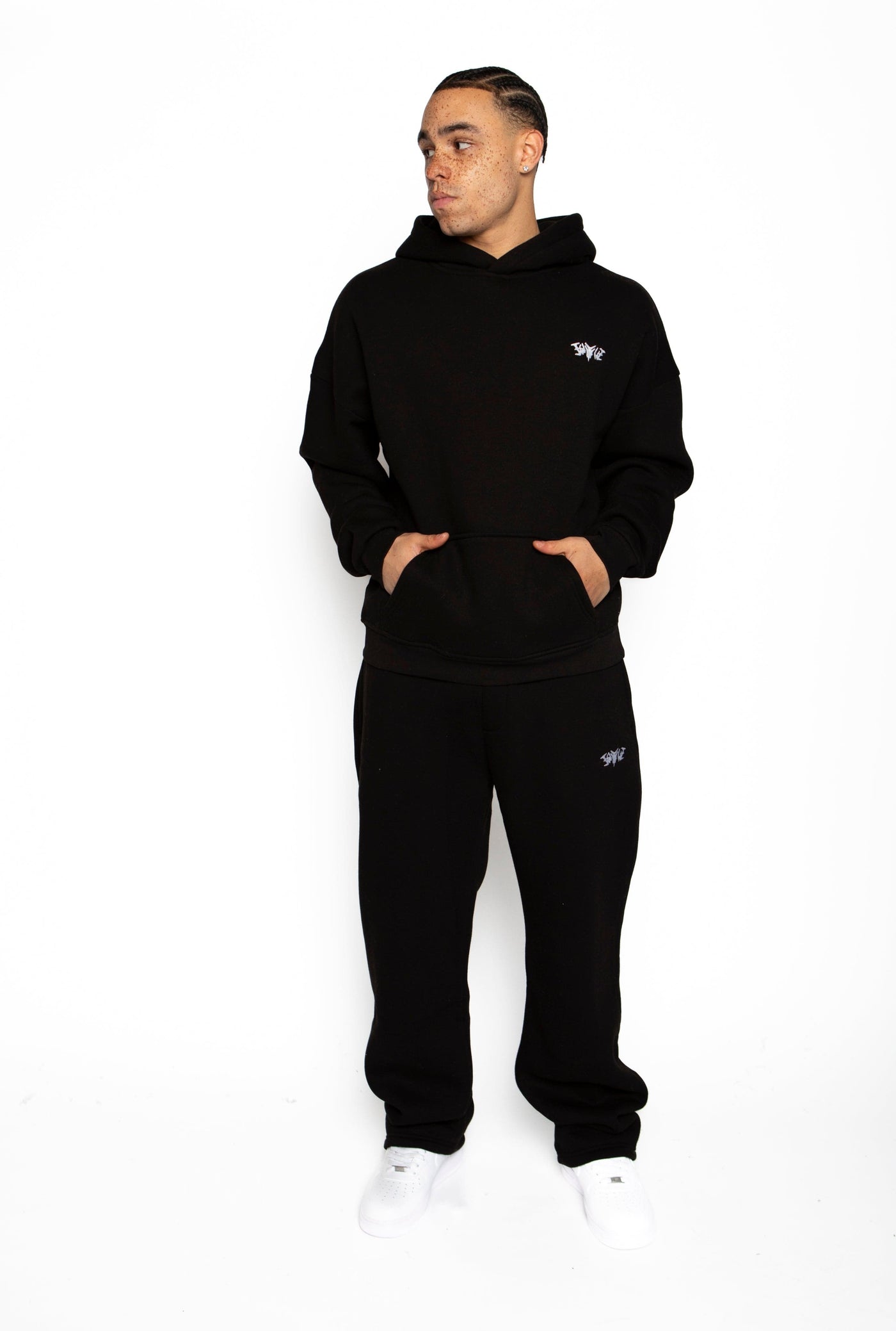 BASIC HOODIE BLACK