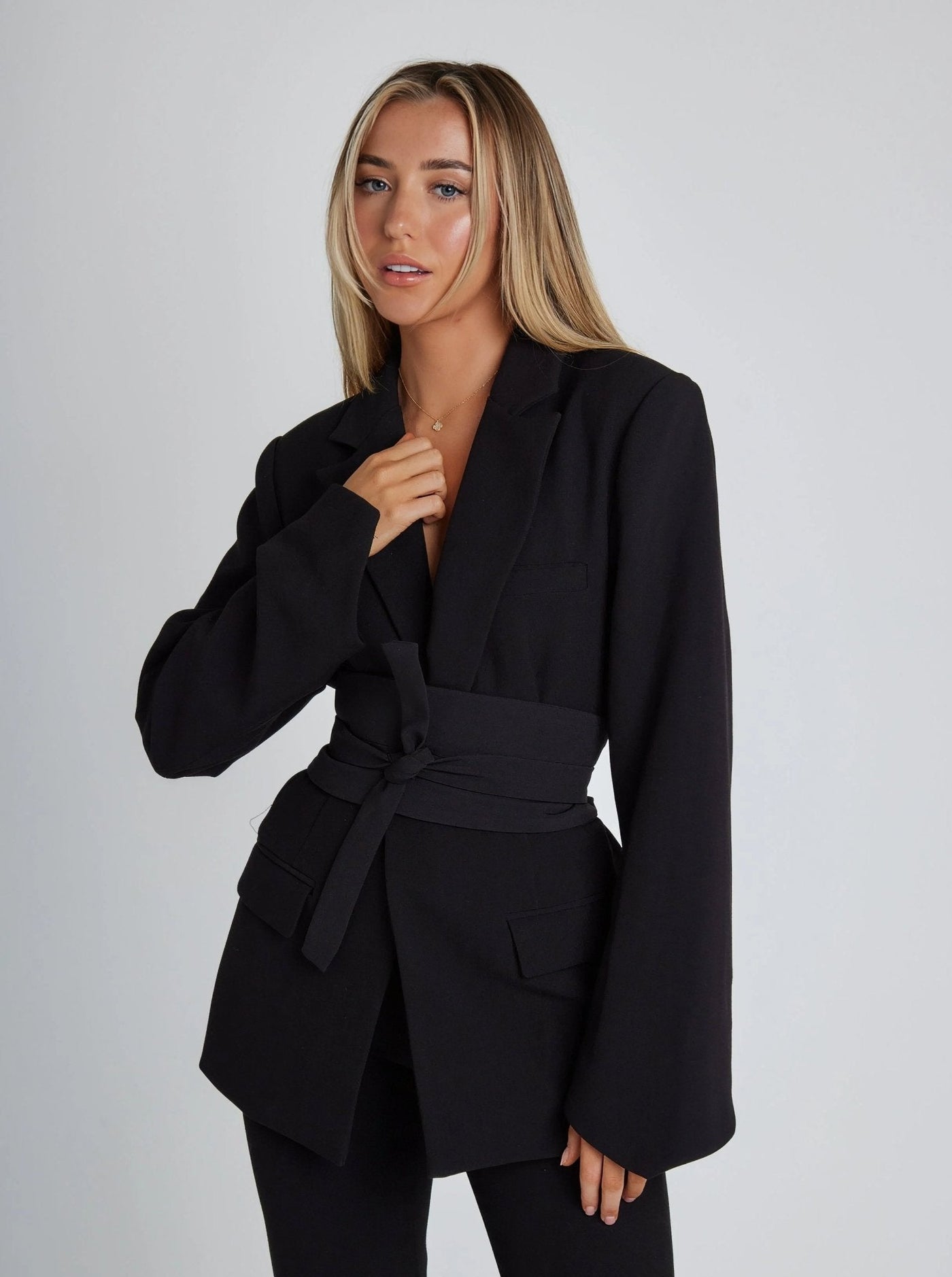 ELLA™ | Tailored Blazer mit Gürtel