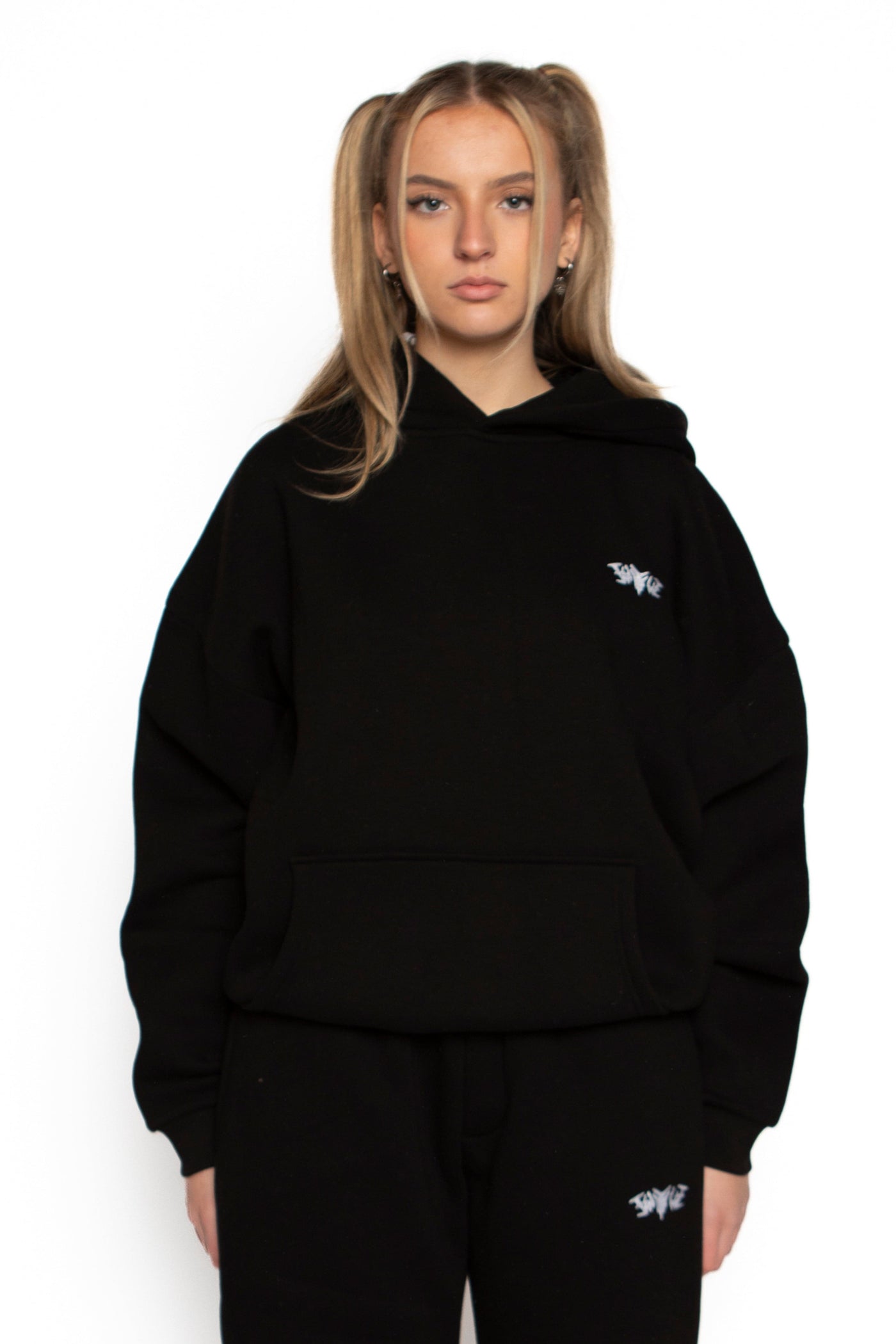 BASIC HOODIE BLACK